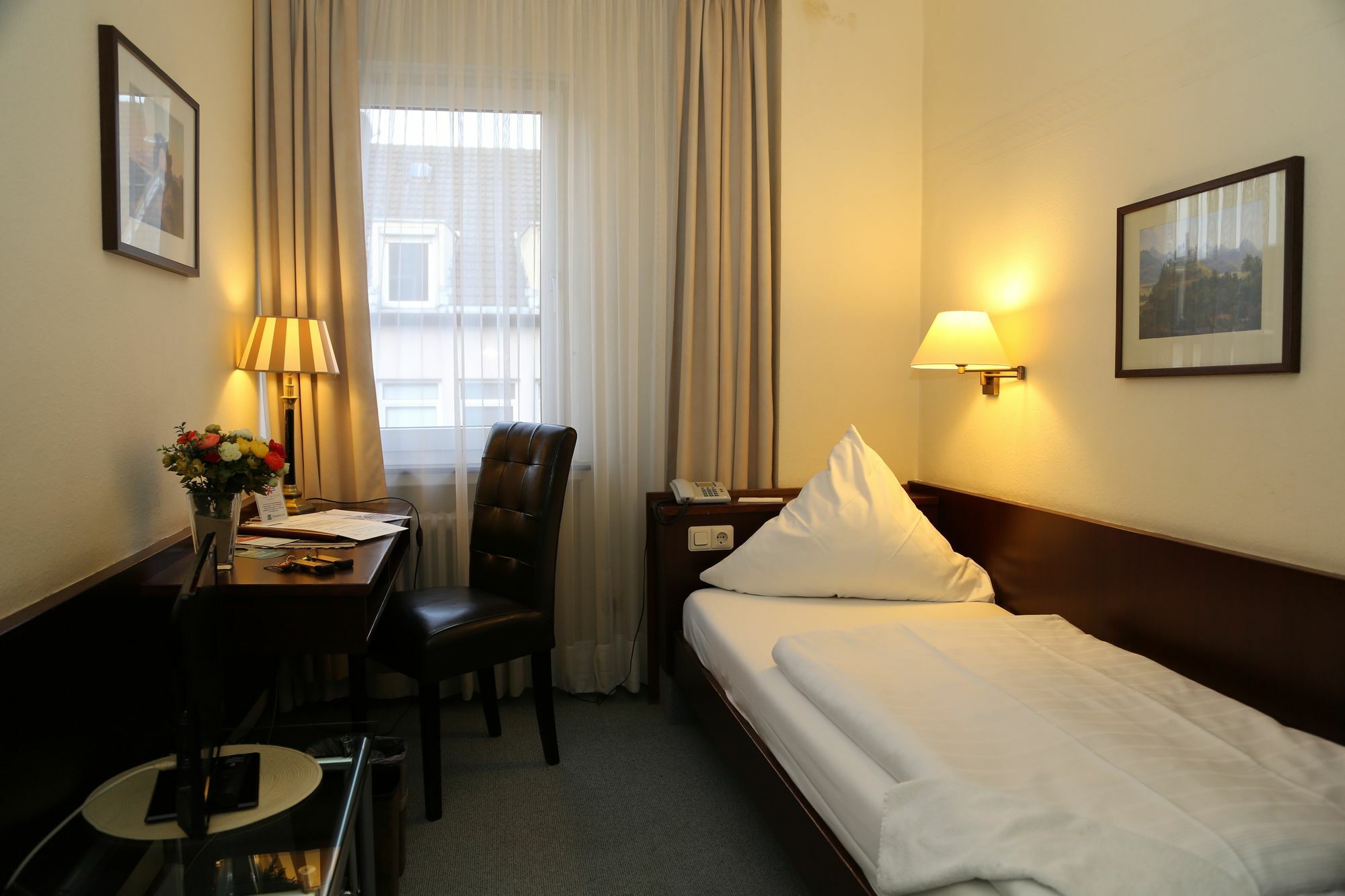Hotel Loehndorf Bonn Zewnętrze zdjęcie